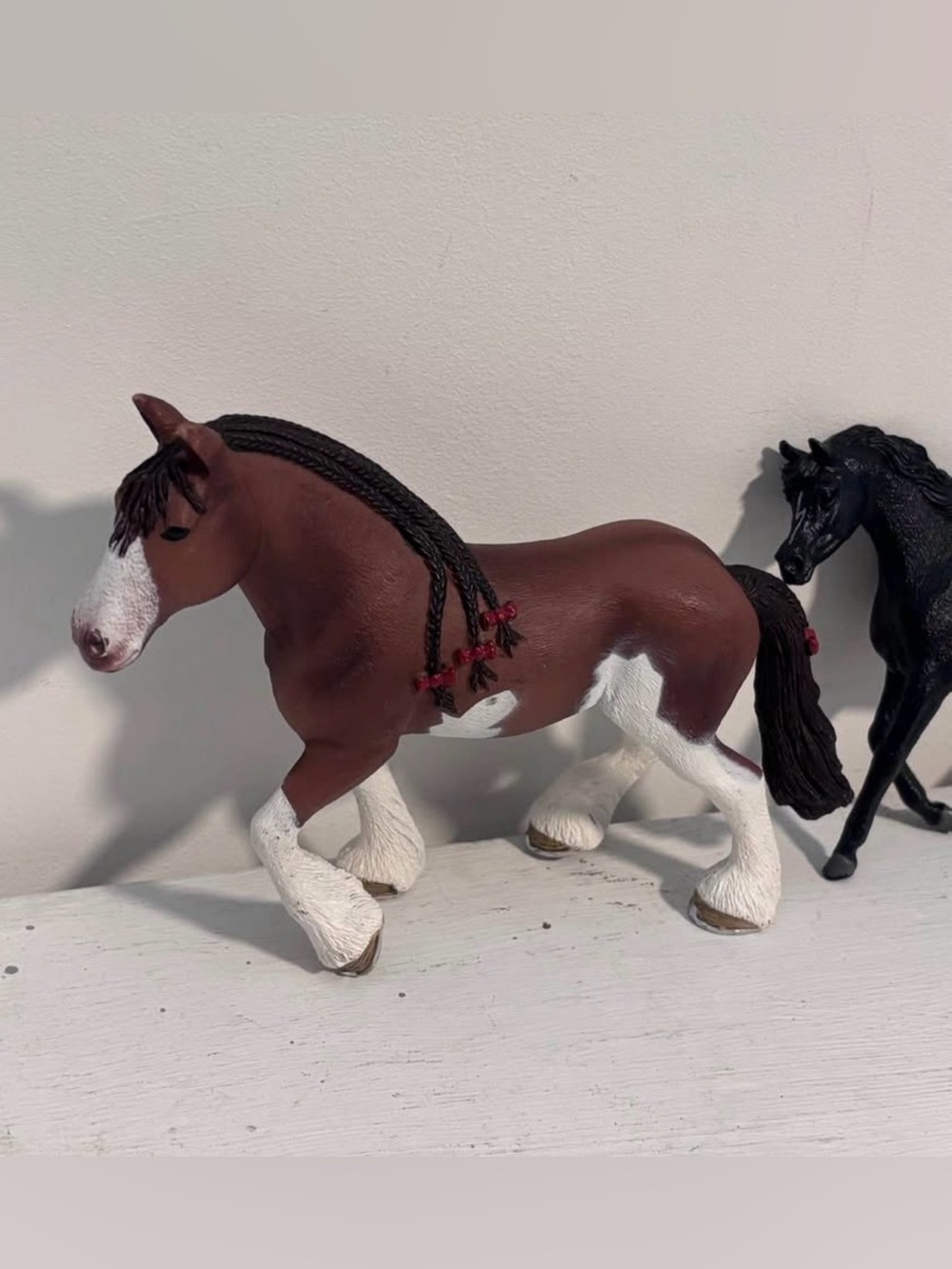 2x Schleich horses